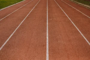 Rekortán pálya: tartós sportpálya és megbízható korrózióvédelem ipari szemmel