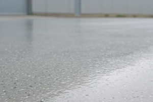 A műgyantás beton tartós, higiénikus és gazdaságos megoldás ipari padlókhoz